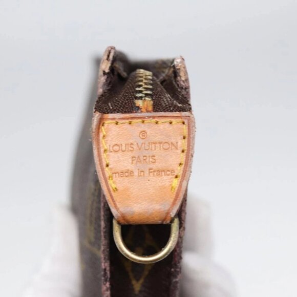 LOUIS VUITTON Monogram Bucket GM Pouch Accessory Pouch - Picture 8 of 16